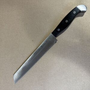 J.A. Henckels Statement 8" Bread Knife High Carbon Steel 13548-200